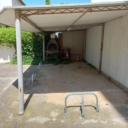 Monleon Villa A 10 Minutos De La Playa 2 Parking Gratuito Rosas Exterior foto